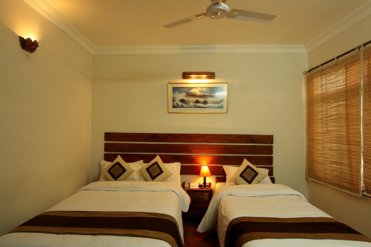 Hotel Thorong Peak Kathmandu Bagian luar foto